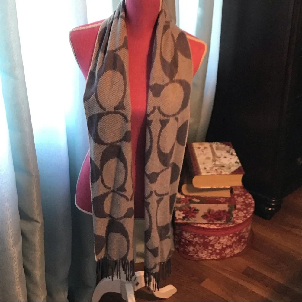 Coach Signature Twill Wool & Cashmere Blend Muffler Scarf NWT - Picture 2 of 6